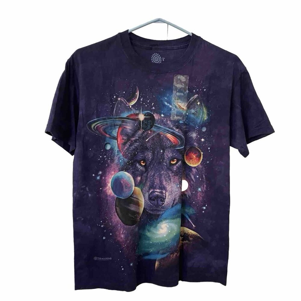 287-**NWT**The Mountain Galaxy Wolf Purple Graphic Tee